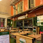 Old Town Place Rossetti Themed 2br Full Air Conditioning شقة *