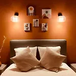 شقة Old Town Place Rossetti Themed 2br Full Air Conditioning *