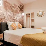 شقة Old Town Place Rossetti Themed 2br Full Air Conditioning *